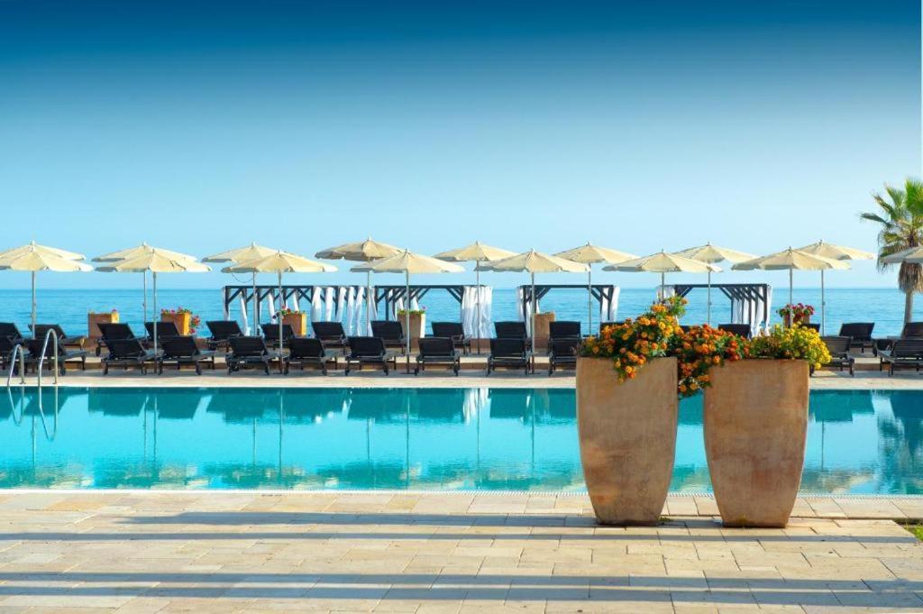 Skysea Holidays Banus Estepona Exterior photo